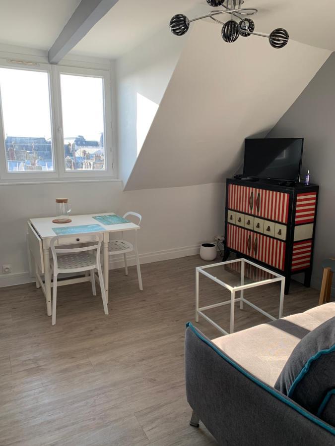 Les Parasols De Trouville Apartman Kültér fotó